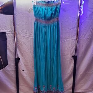 Long strapless dress